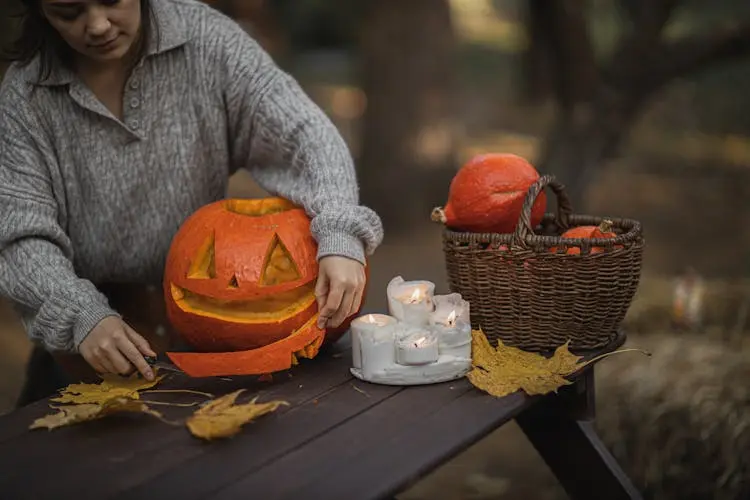 dekoracija za halloween ukrasavanje bundeve za noc vestica